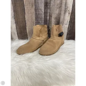 Season Ease Family Time Boots Designer By Ugg In Tan, Size: 9