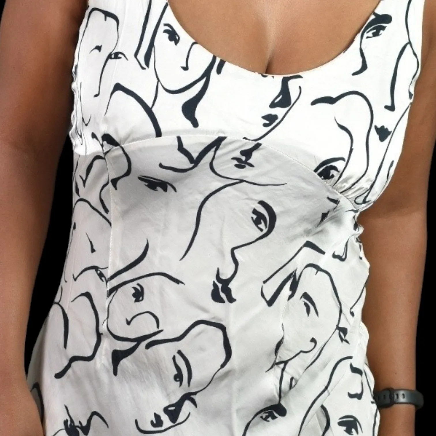 En Saison Slip Dress Ivory White Pearl Abstract Print Face Maxi Silky Satin Size Large