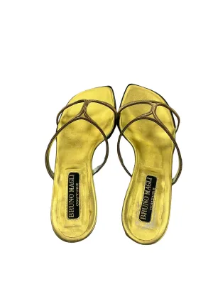 Sandals Designer By Bruno Magli Shoes In Gold, Size: 6.5 Hill Walk