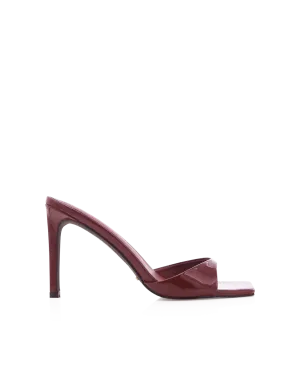 ESMERALDA - DARK CHERRY PATENT Zip Close