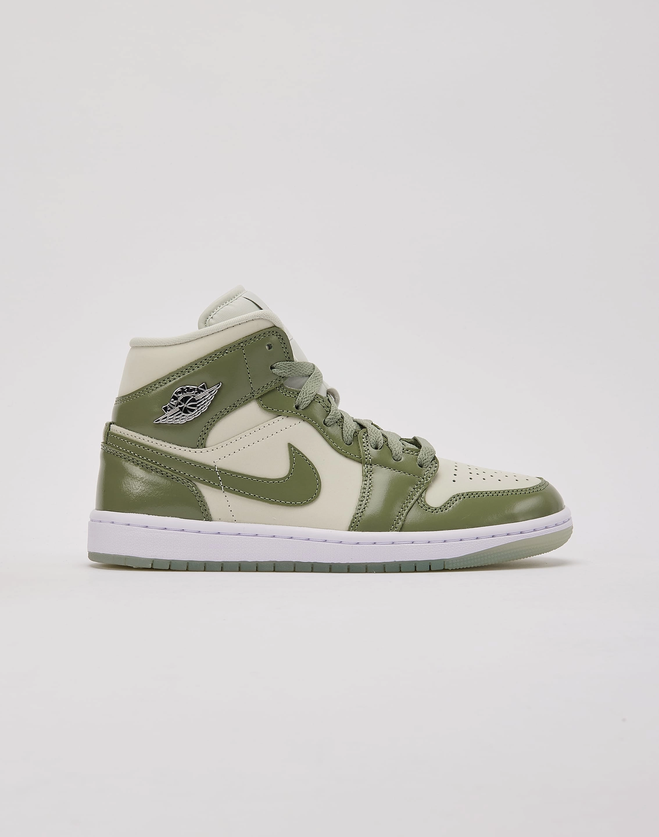 Jordan Air Jordan 1 Mid SE Minimalist Aesthetic Design