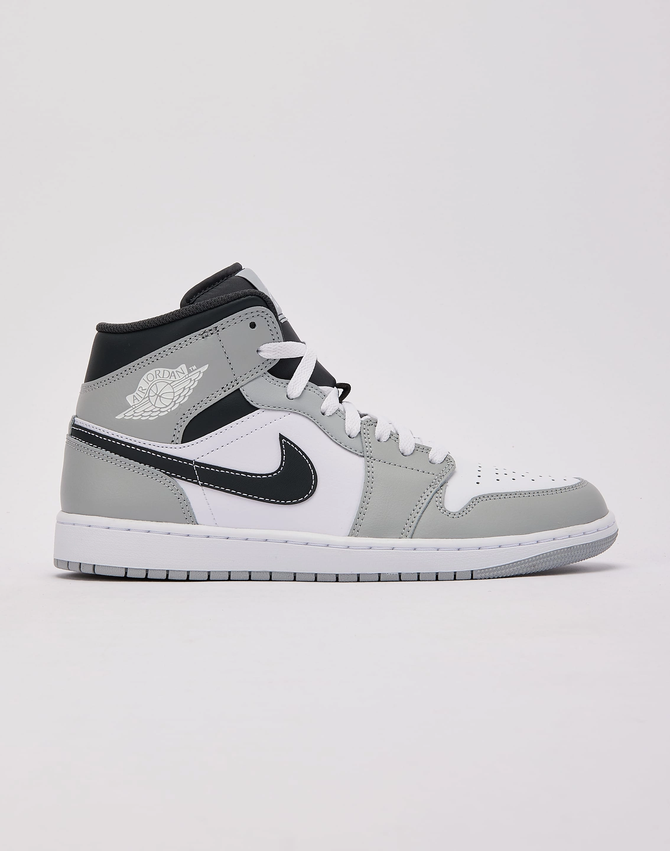Lightweight Design Jordan Air Jordan 1 Mid