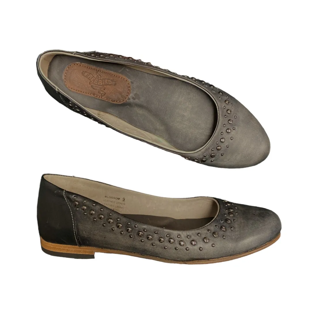 Secure Fit Lacing System Shoes Designer By Freebird  Size: 8