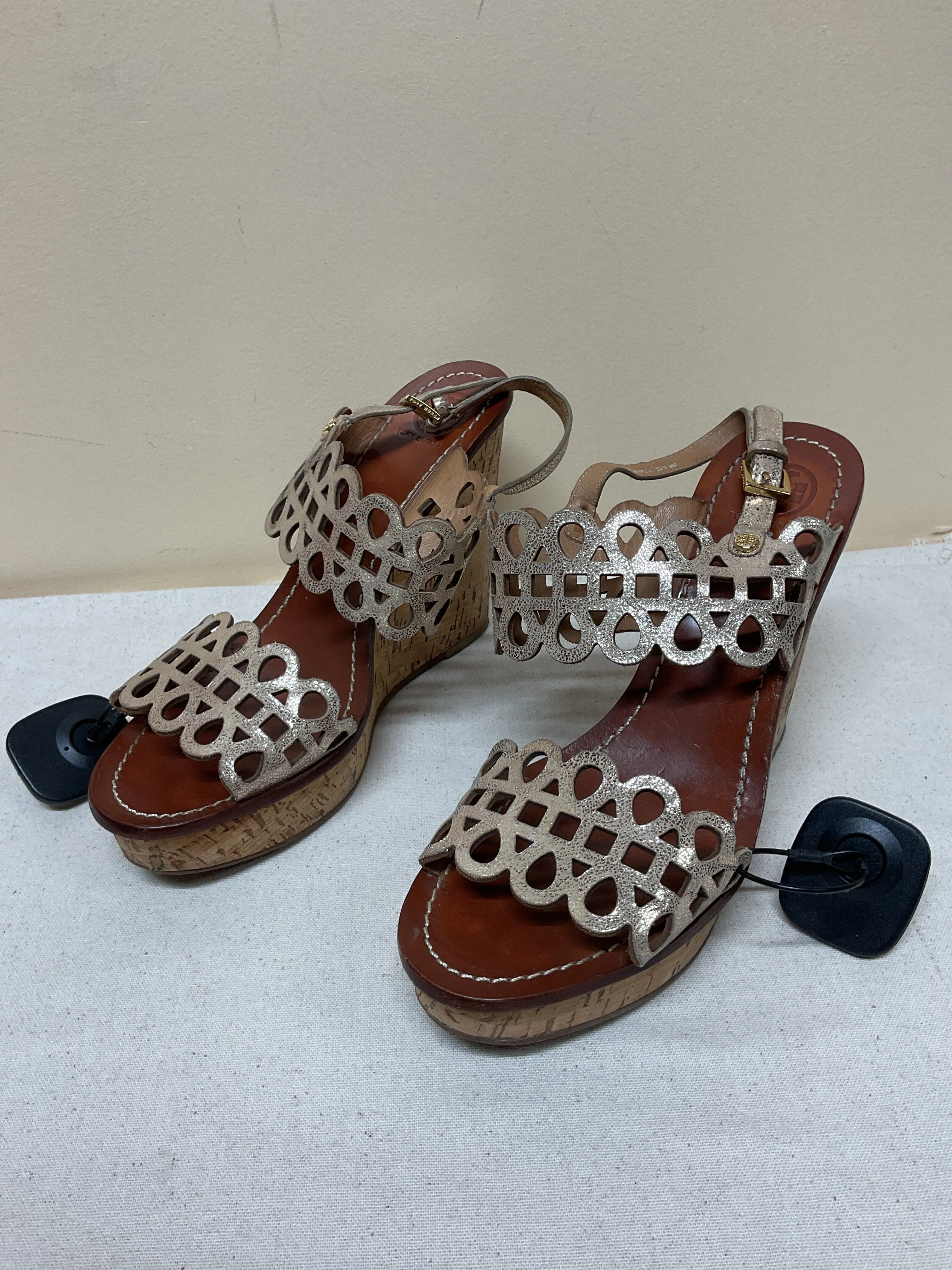 Eva Midsole Shoes Designer By Tory Burch In Gold, Size:9