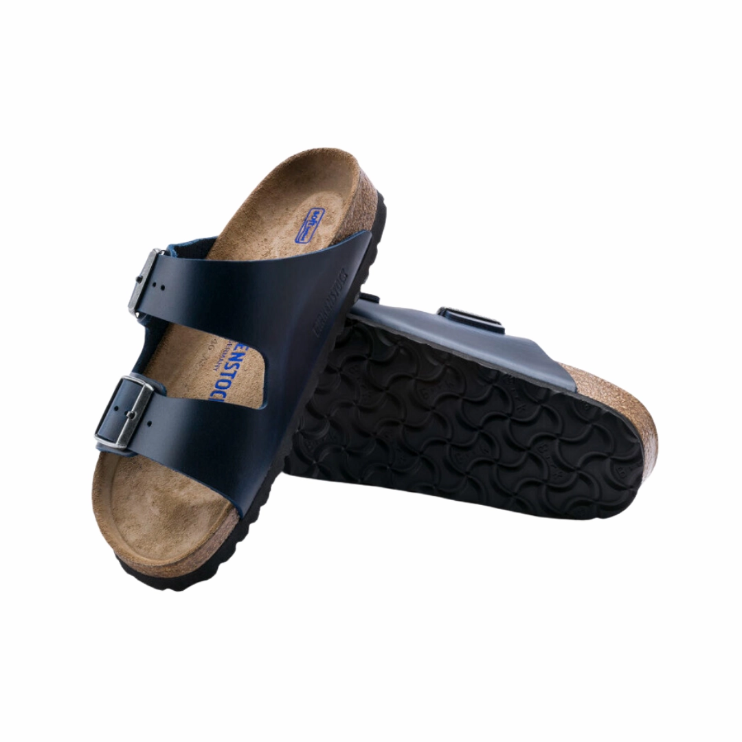 Women's Arizona Soft Footbed (Oiled Leather) - Blue Fashion Fit Slides