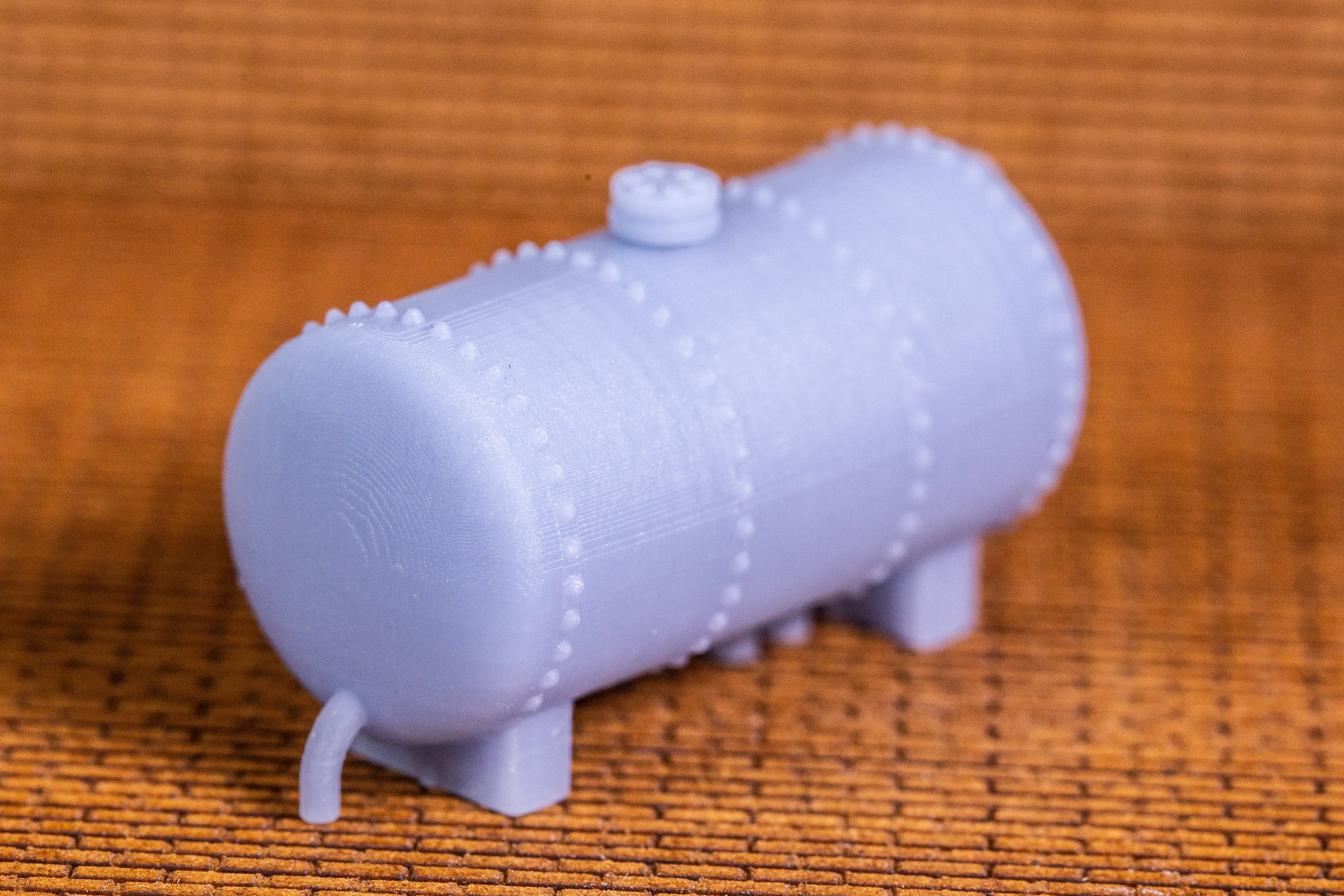 Fuel tanks above ground – 4 pack – N Scale