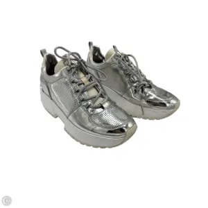 Shoes Designer By Michael Kors In Silver, Size: 10 Smooth zipper closure