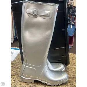 Padded Interior Outdoor Trek Boots Knee Flats By Hunter In Silver, Size: 9