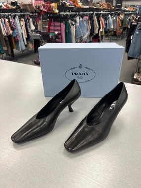 Black Shoes Luxury Designer Prada, Size 7 orthopedic Dock Easy
