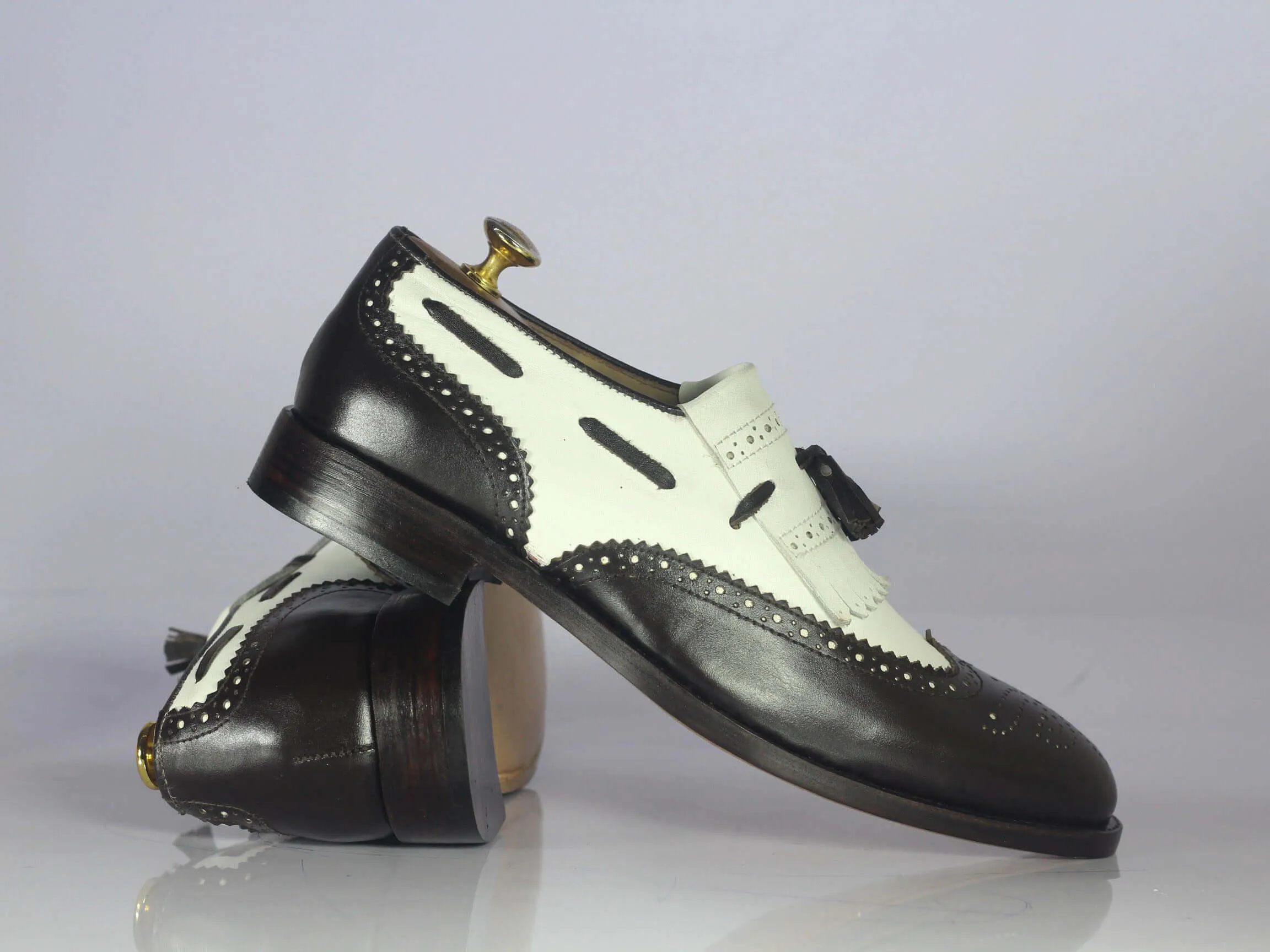 Handmade White Black Wing Tip Brogue Leather Shoes, Men Fringes Tassels Shoes