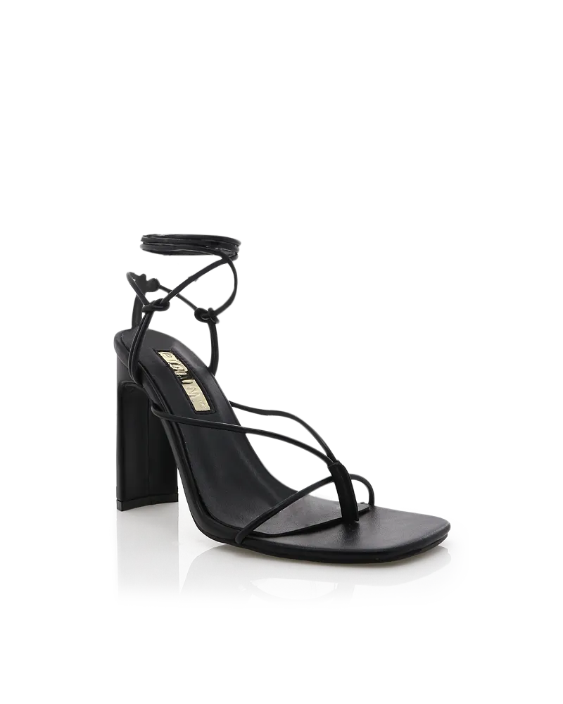 HERA - BLACK Versatile Glam