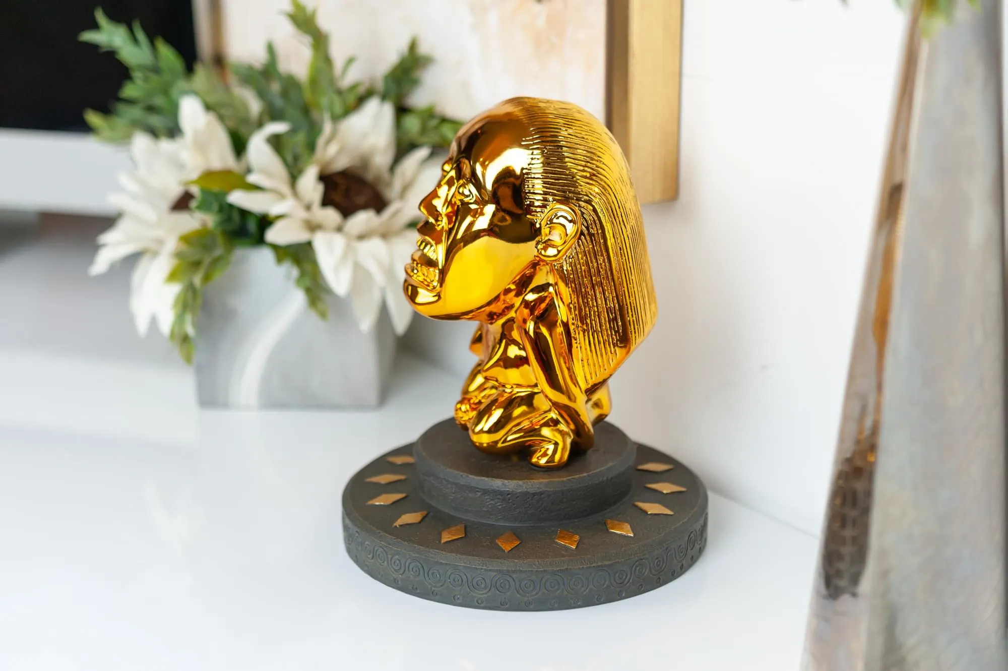 Indiana Jones Fertility Idol Statue Set with Base | Premium Movie Replica