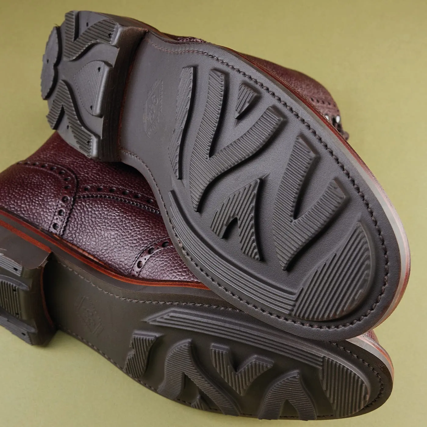 Islay Oxblood Zug Grain Protective Finish Nature Lover Comfortable Stability