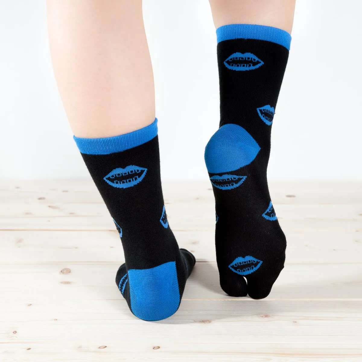 Japanese Tabi Socks - Ohaguro Kozo Blackened Teeth Ghost