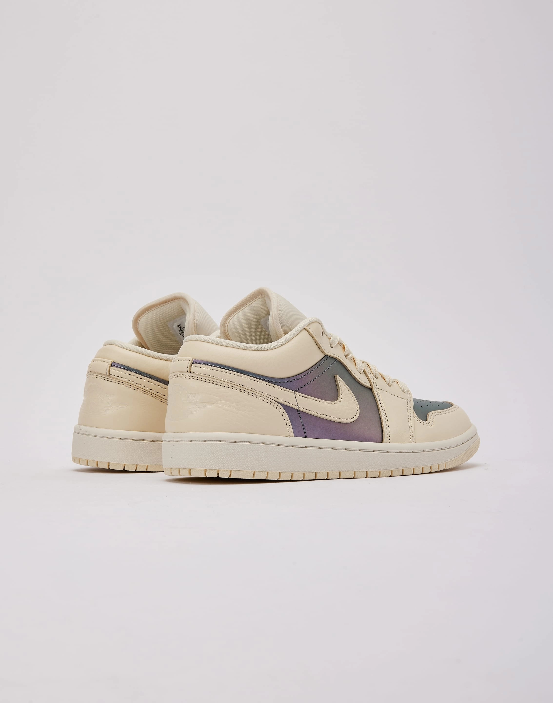 Jordan Air Jordan 1 Low SE Beauty Walk