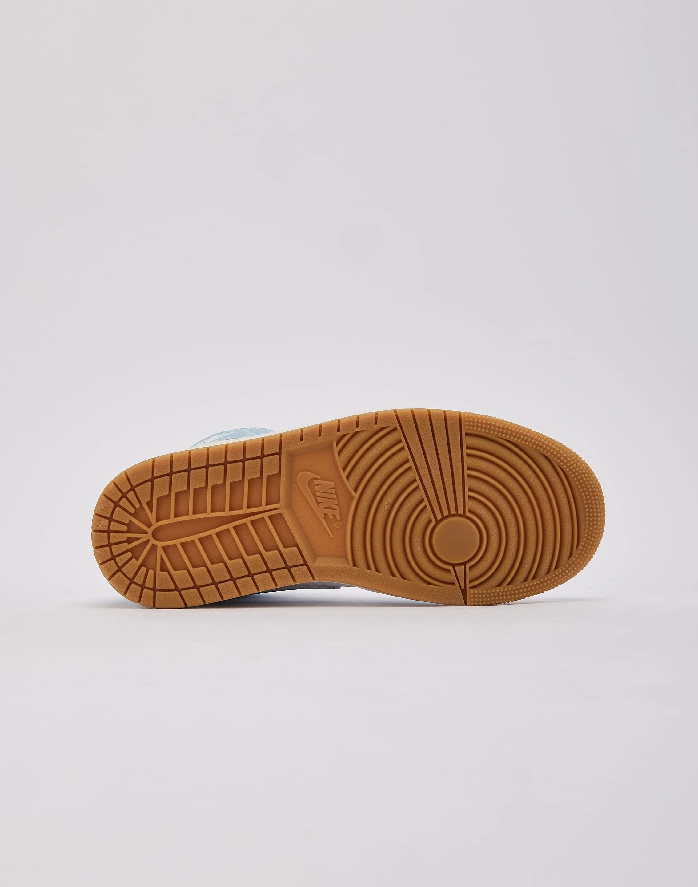 Padded Comfort Standing Workers Jordan Air Jordan 1 Mid SE