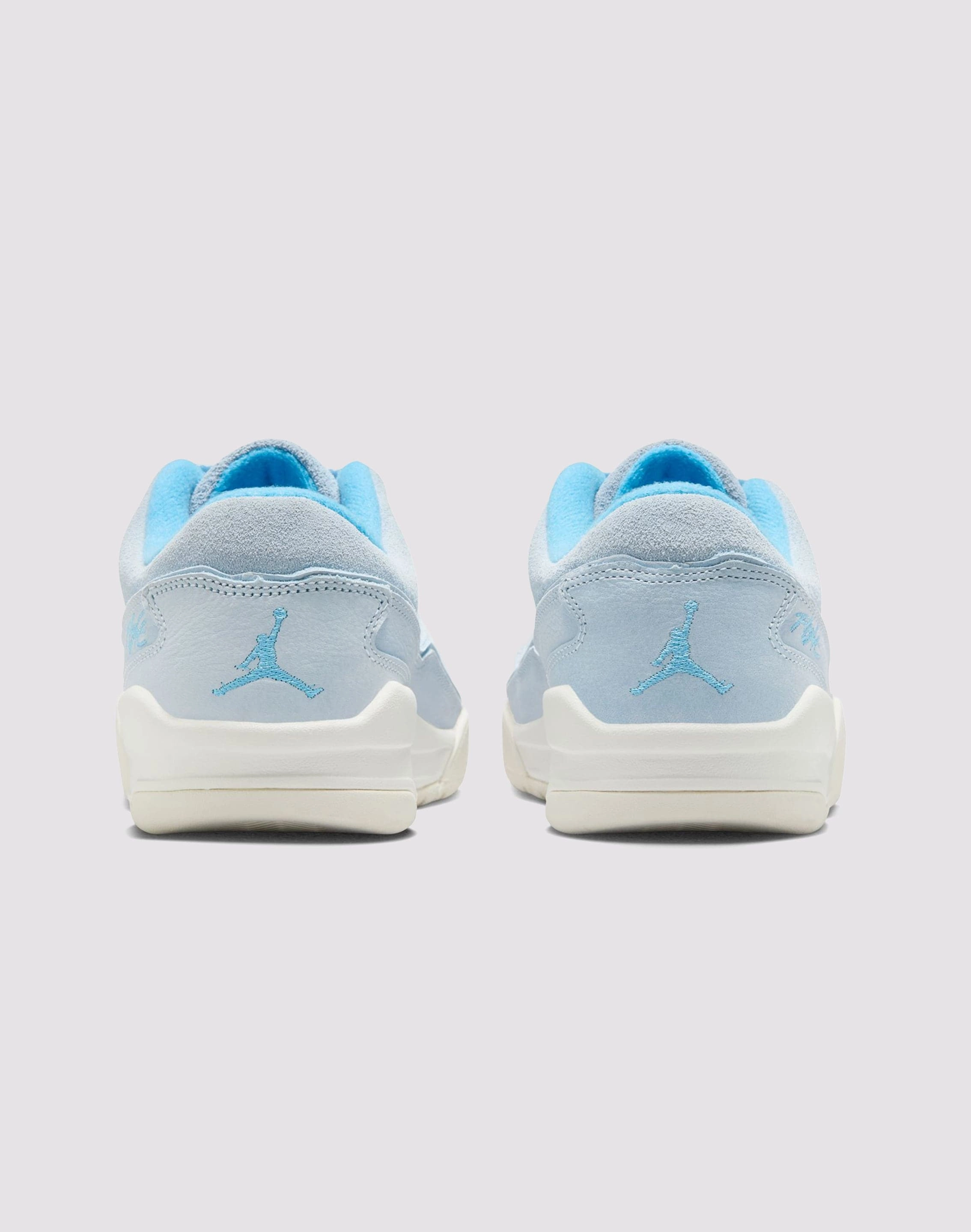 Jordan Flight Court "Hydrogen Blue/University Blue/Sail" Firm Lock Strap Mode