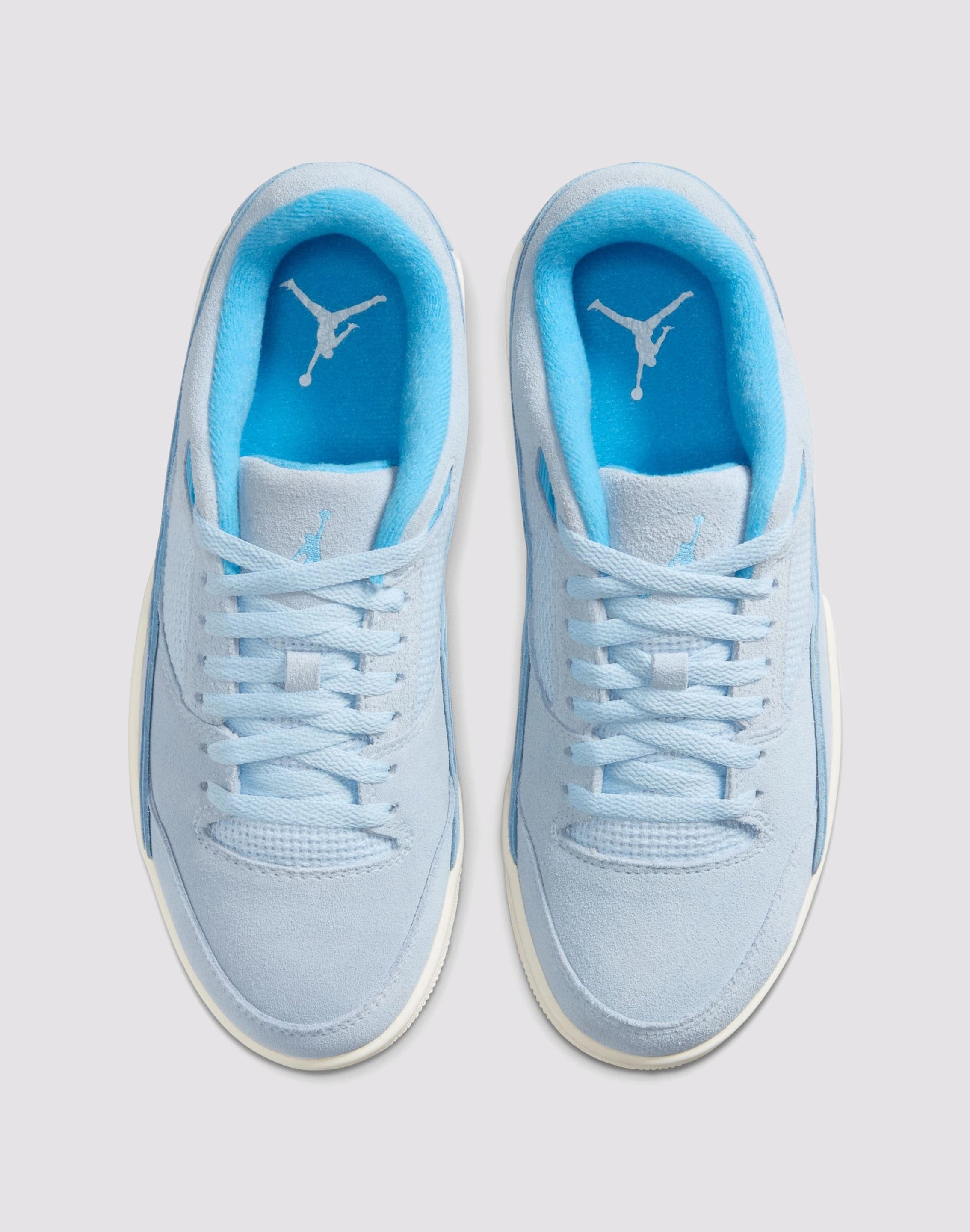 Jordan Flight Court "Hydrogen Blue/University Blue/Sail" Lightweight Form Road Trip