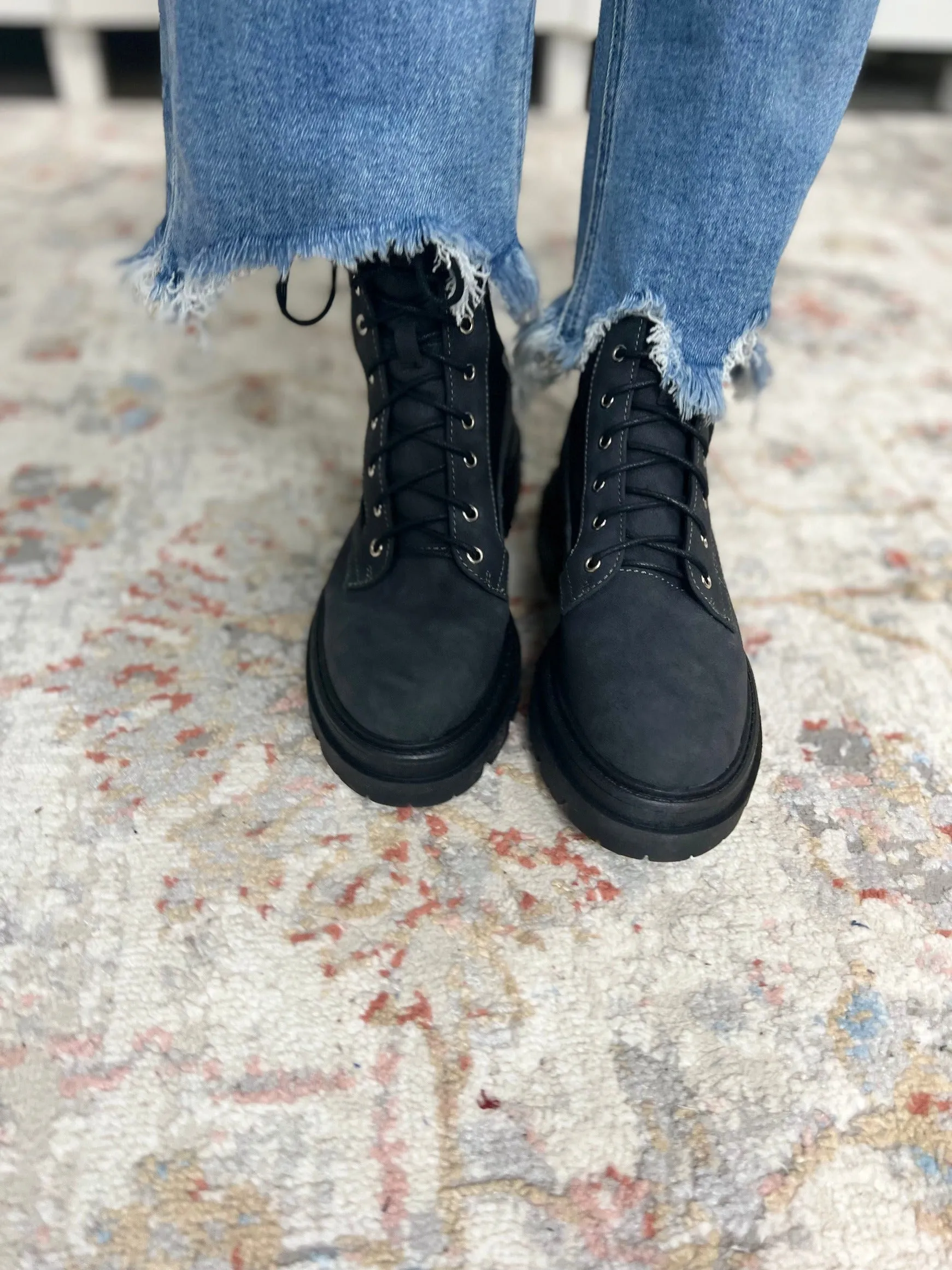 Journey Sueded Lace Up Boot, Charcoal