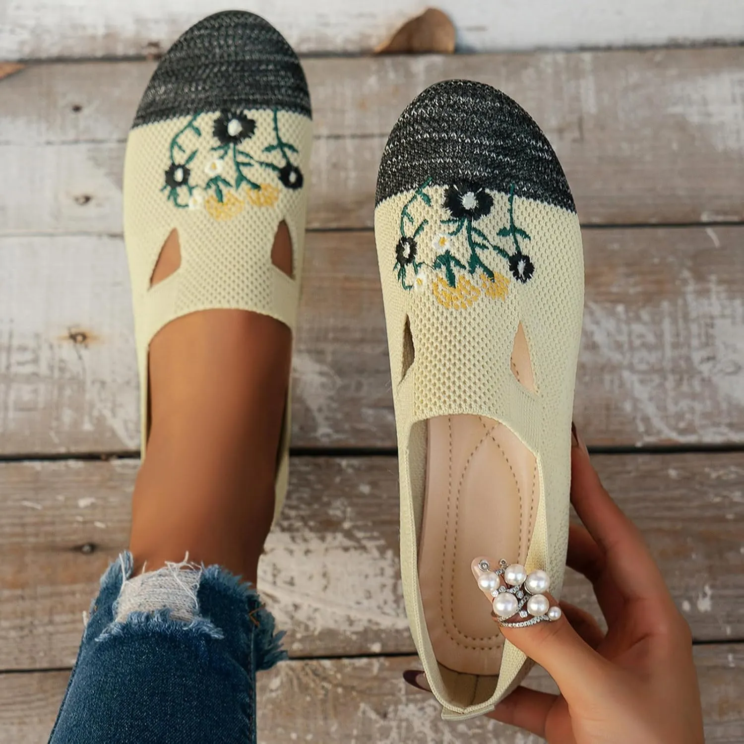 Ladies Fashion Breathable Mesh Knitted Flower Embroidery Flat Bottom Casual Shoes Cycling Casual Shoe
