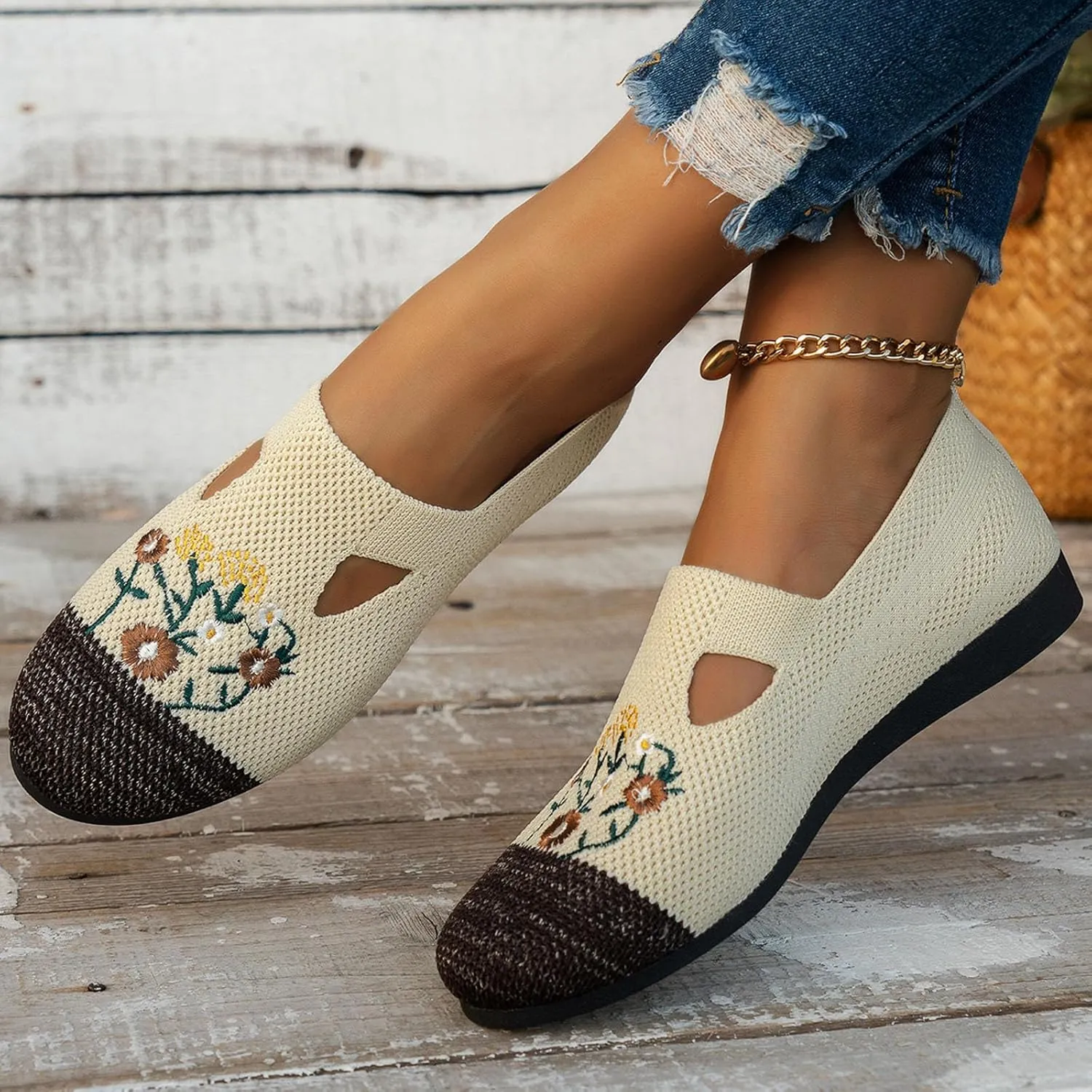 Ladies Fashion Breathable Mesh Knitted Flower Embroidery Flat Bottom Casual Shoes Cycling Casual Shoe