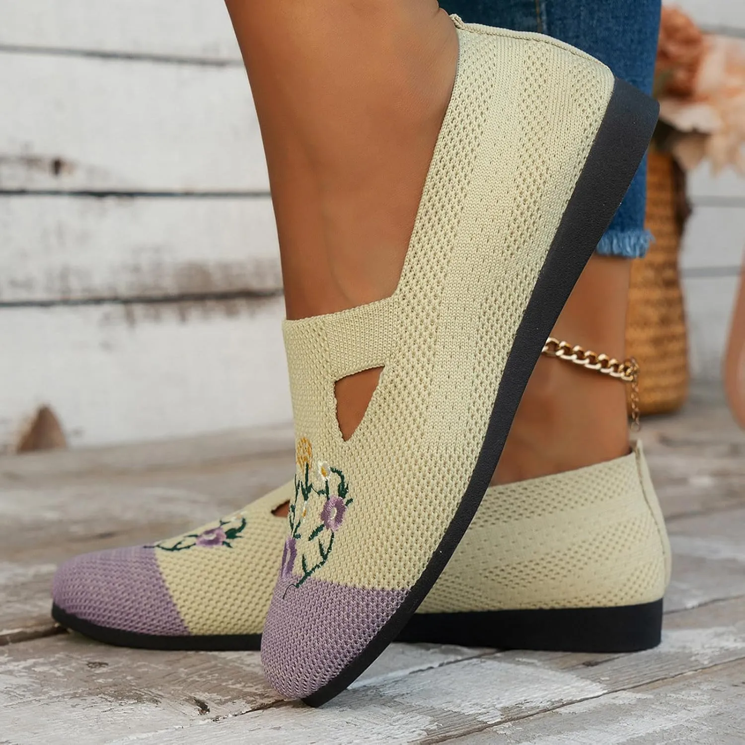 Ladies Fashion Breathable Mesh Knitted Flower Embroidery Flat Bottom Casual Shoes Cycling Casual Shoe