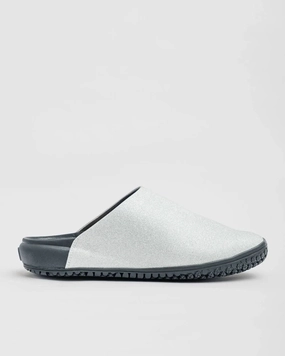 Slip Resistant All Weather Shine Bright The Clog - Raining Diamonds (Silver)