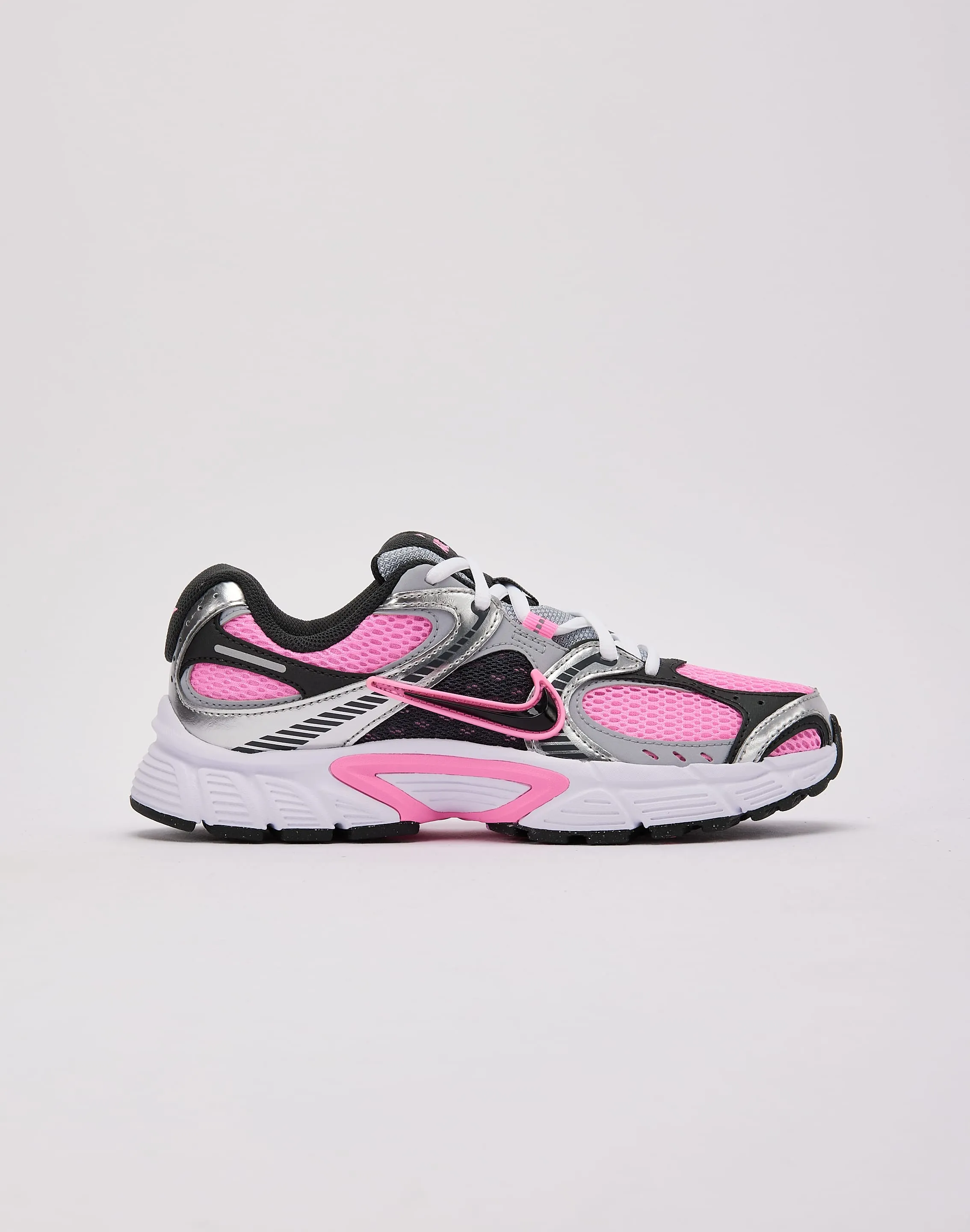 Colossal durability Nike V5 RNR