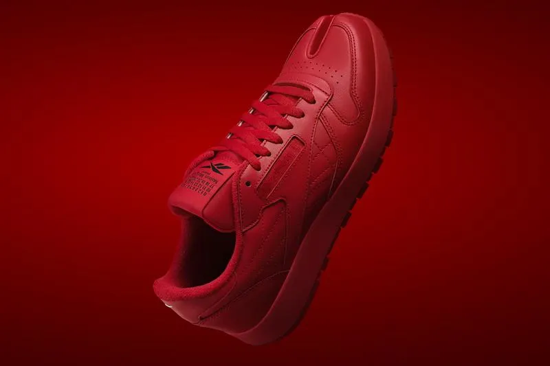 Maison margiela x Reebok tabi red classics low 43