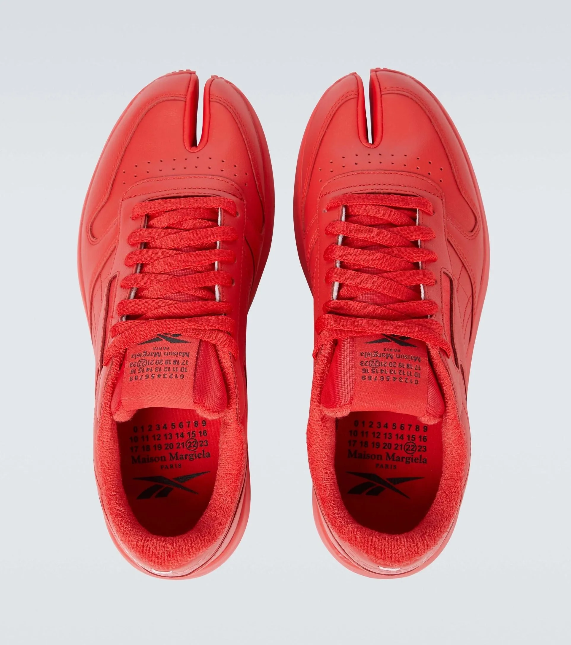 Maison margiela x Reebok tabi red classics low 43