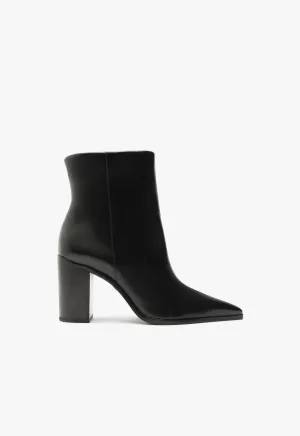 Mikki Block Bootie Desert Run Ergonomic Shape