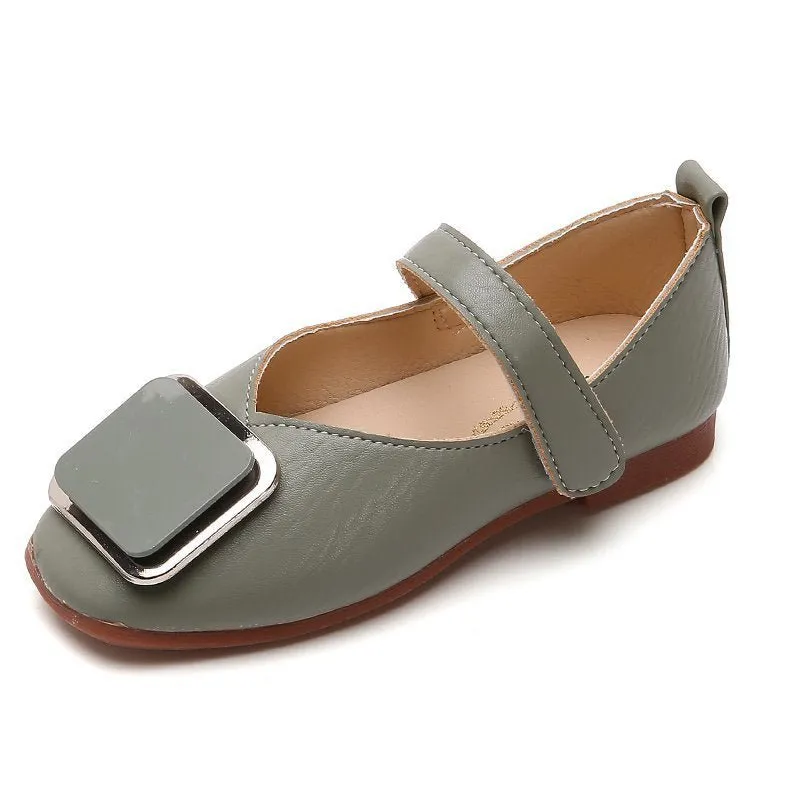 Minimalist girls Shoes in soft colors