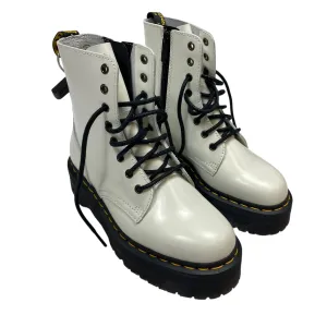 Free Pace Agile Fit Boots Designer By Dr Martens In White, Size:7