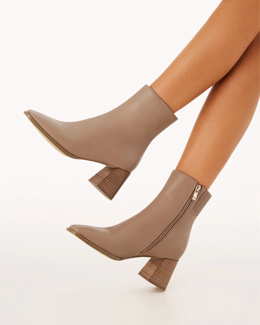 ALANIA - ALMOND Wide Range Comfort Lining All Day Wear