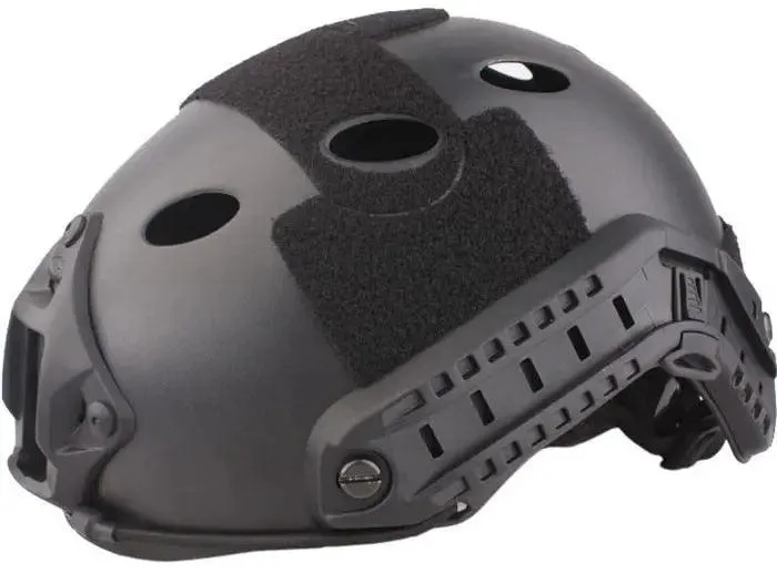 Multi Function Iron Mesh Tactical Mask with Fast Helmet and Tactical Goggles .