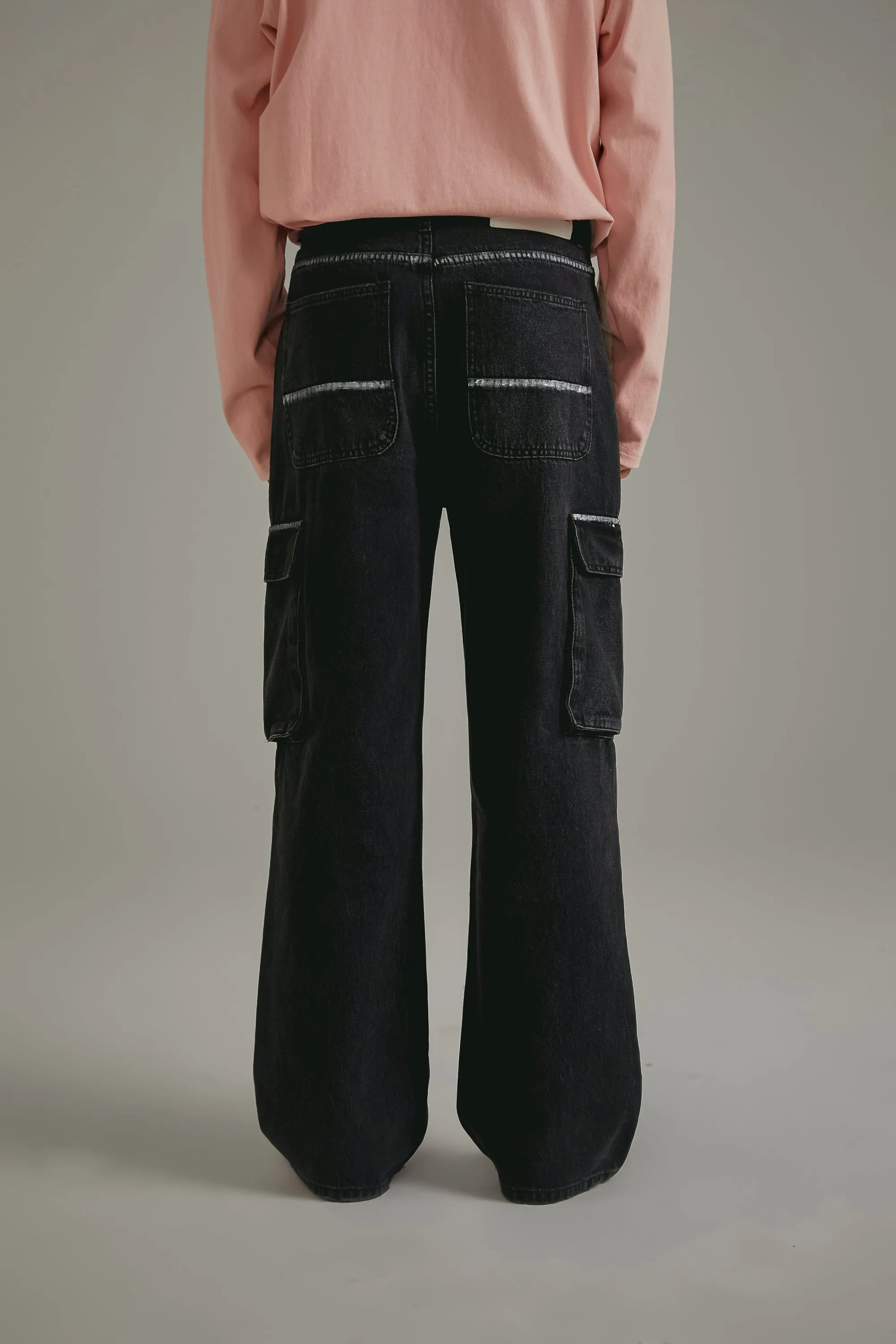 Multi-Pocket Wide Denim Jeans