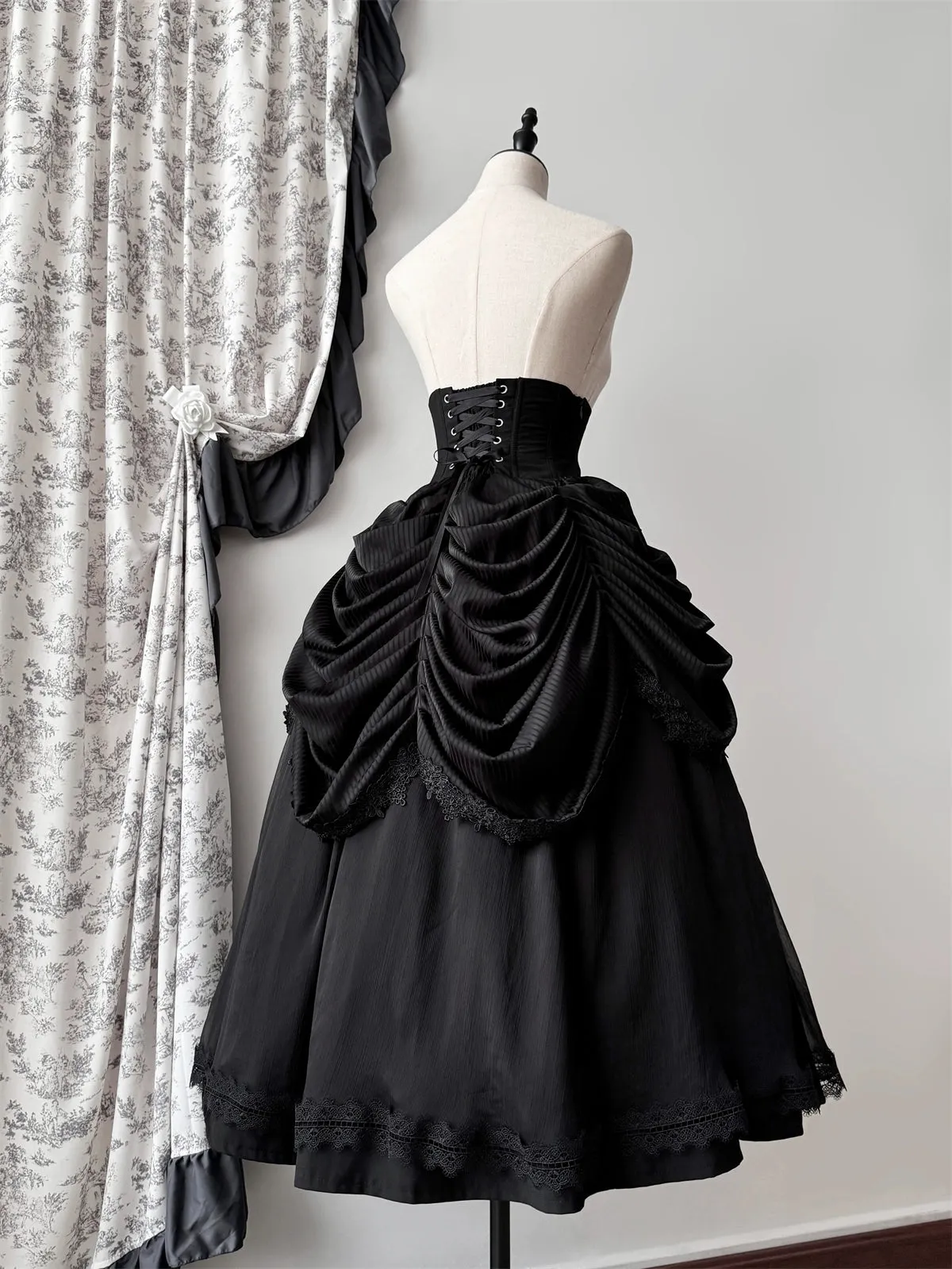 Muppet Mind Ben~Dreaming~Gothic Lolita Skirt Fishbone Long Skirt Ruffled Hem