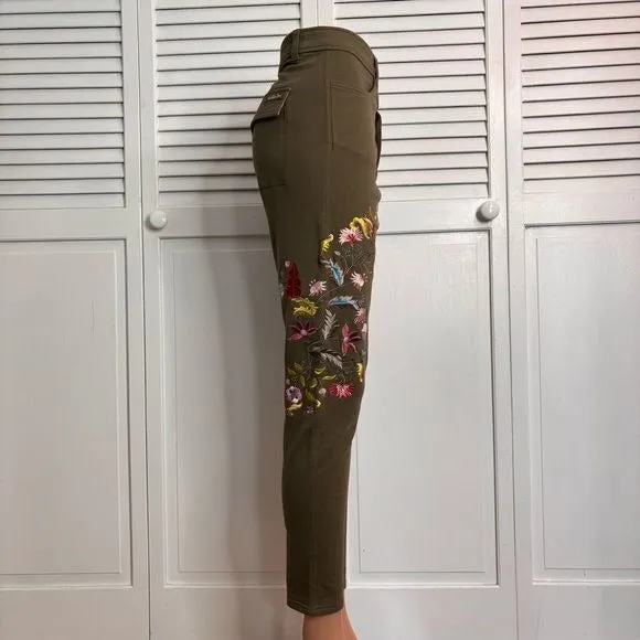 *NEW* MATILDA JANE Embroidered Floral Olive Scouts Honor Pants Size Large