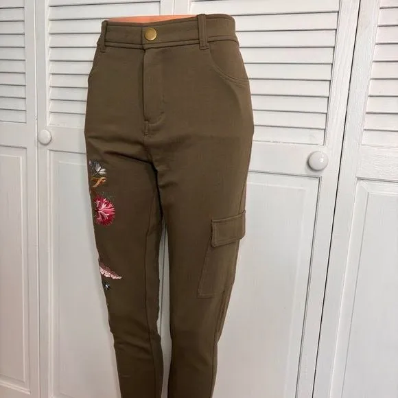 *NEW* MATILDA JANE Embroidered Floral Olive Scouts Honor Pants Size Large