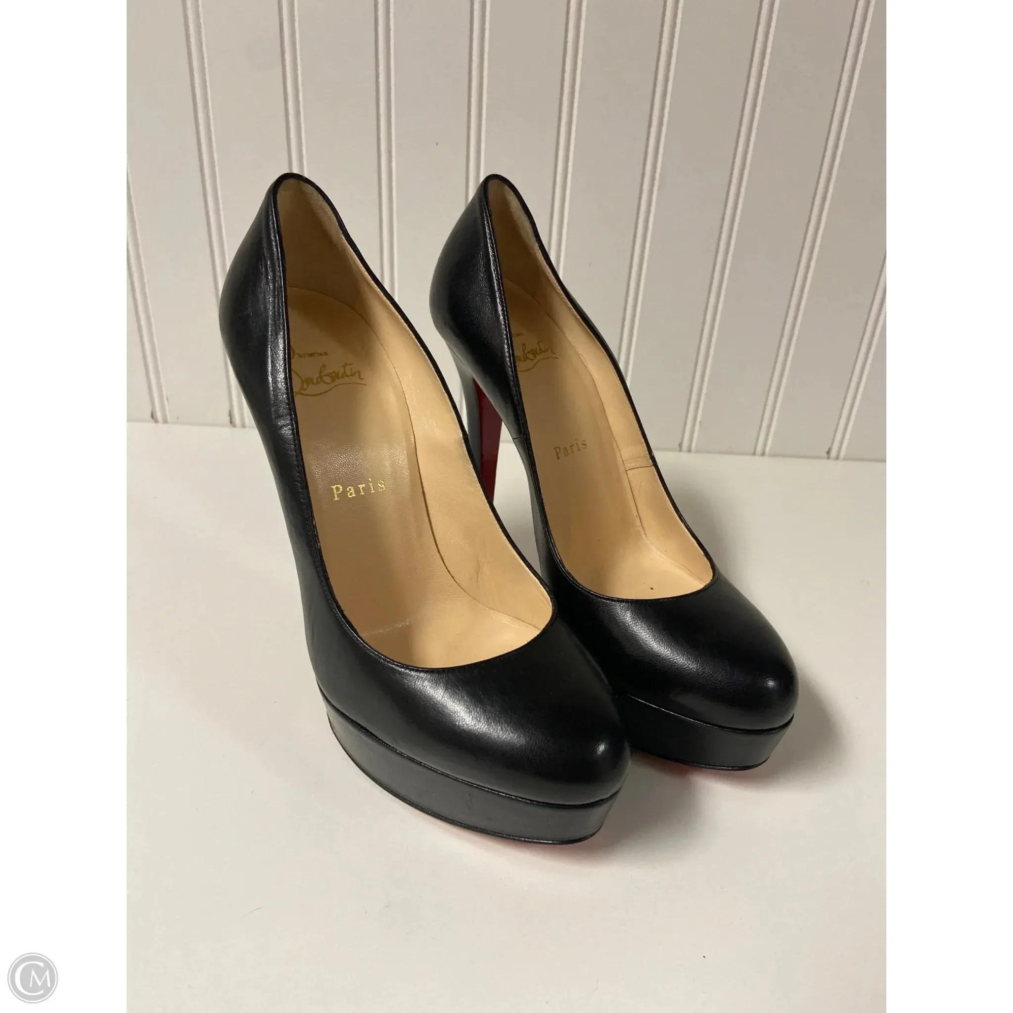 Anti Odor Gym Workout Shoes Luxury Designer By Christian Louboutin In Black, Size: 6.5