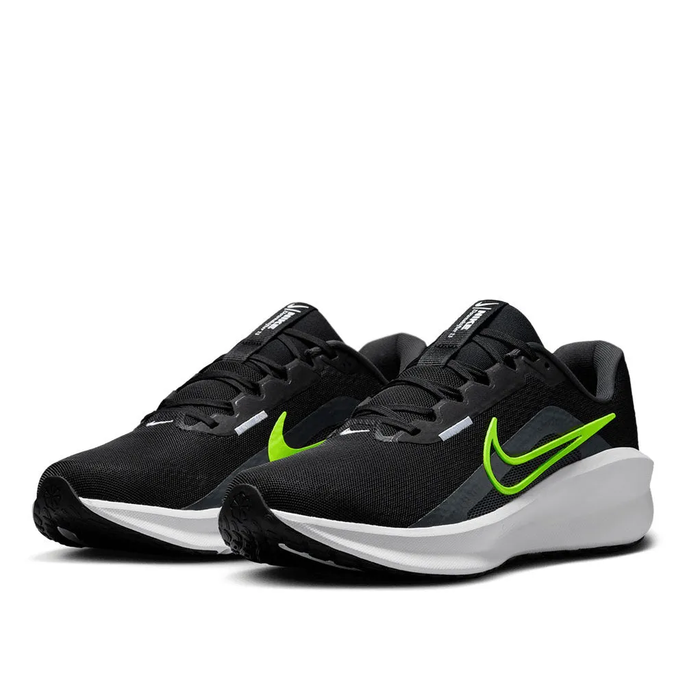 Nike Men's Downshifter 13 Running Shoes