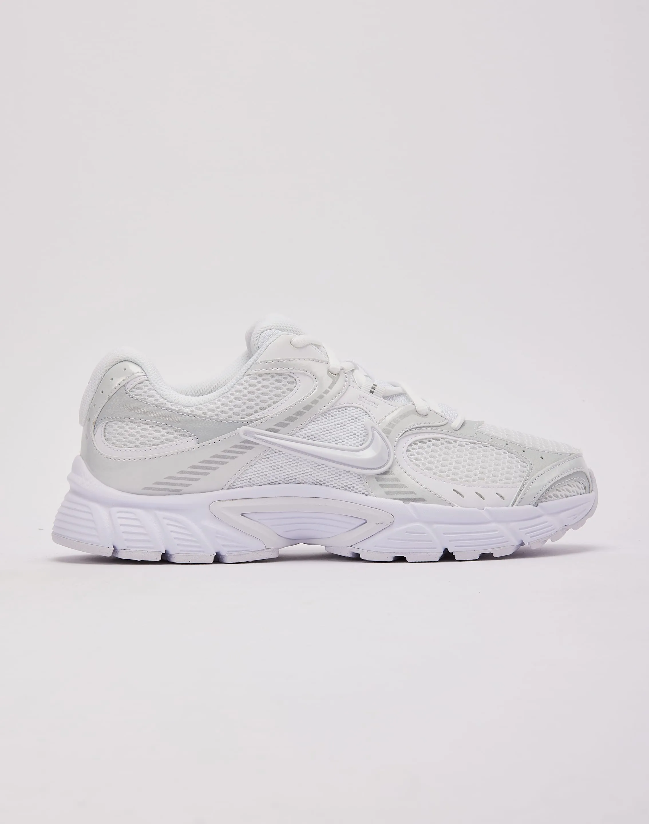 moisture - wicking tops Nike V5 RNR Good Traction Outsole Idea