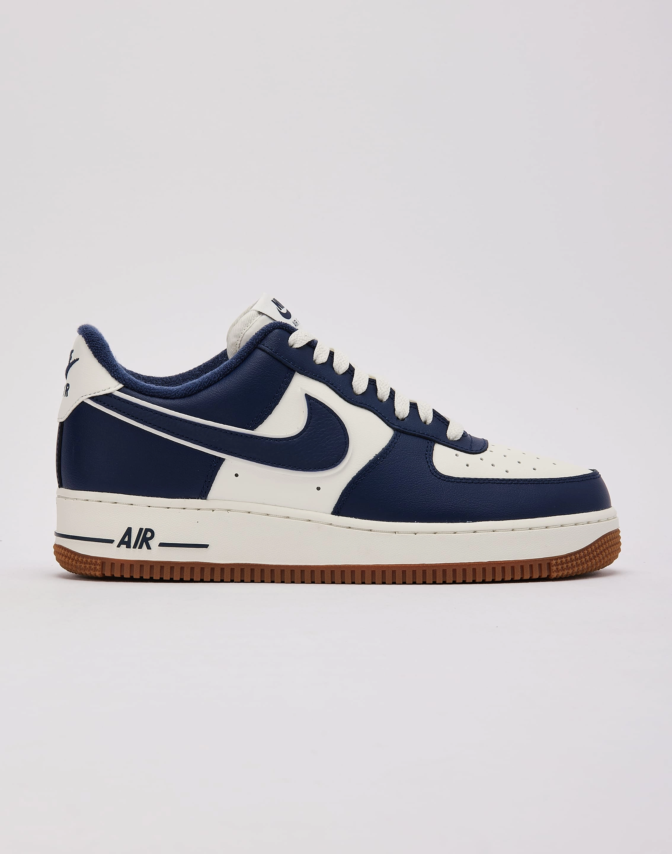 Nike Air Force 1 Low '07 LV8 Elastic laces