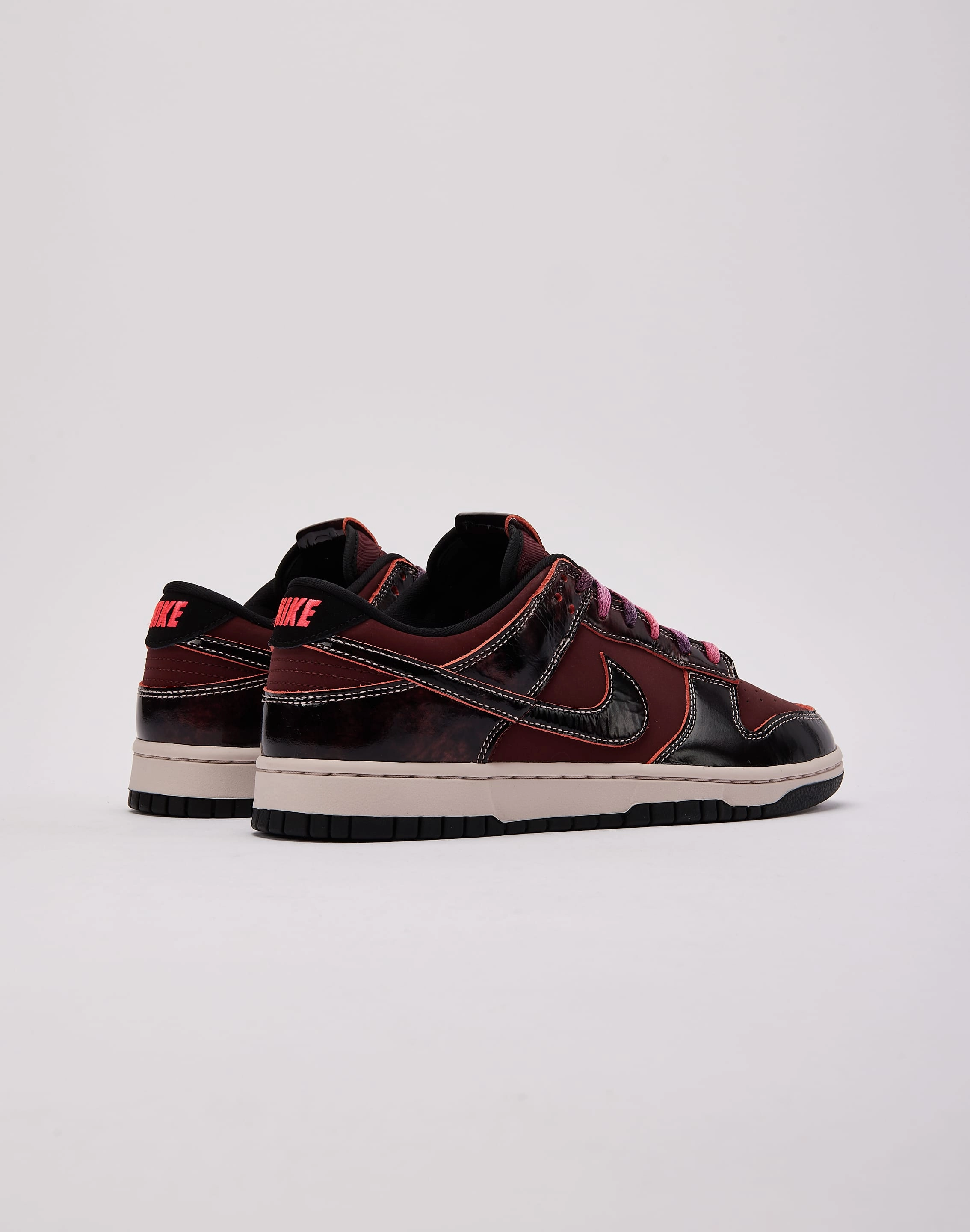 Low Impact Sole Geometry Polish Look Nike Dunk Low Retro SE