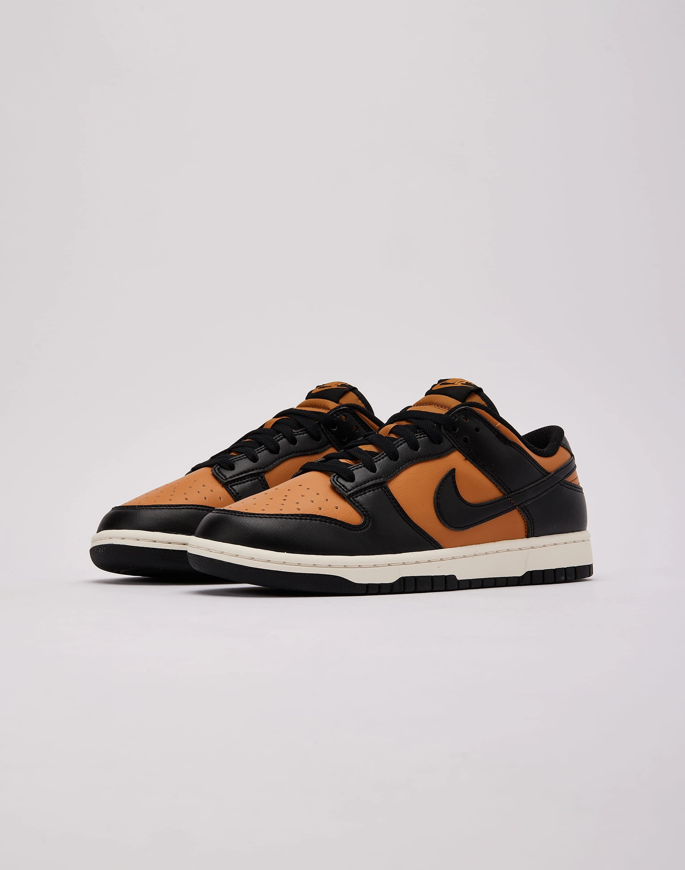 Durable Stitching Nike Dunk Low