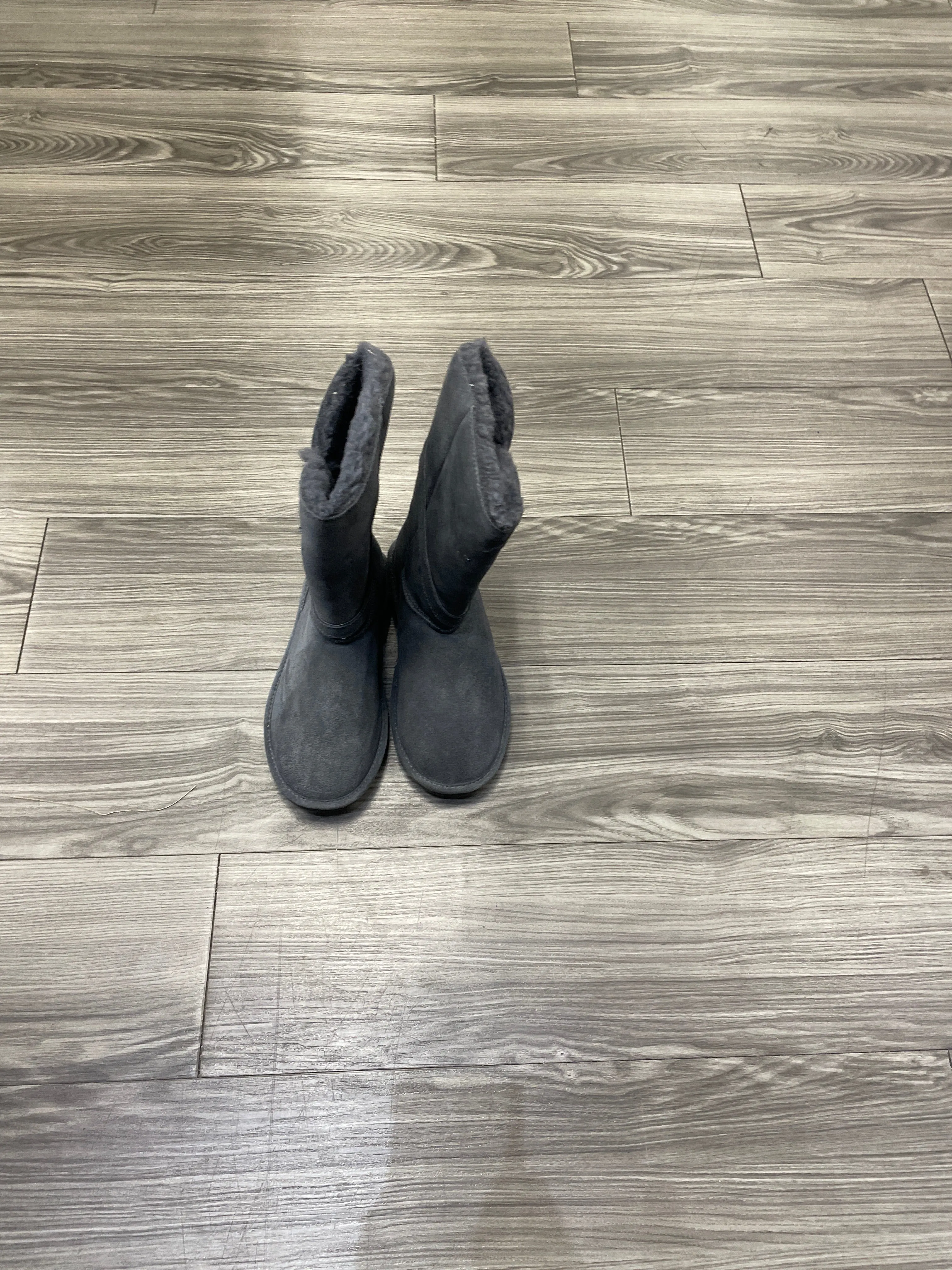 Boots Knee Flats By Bearpaw  Size: 9 Trendy Footwear Rain Safe