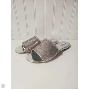 Shoes Designer By Michael Kors In Silver, Size: 6.5 Winter Warm Rolling Motion Design