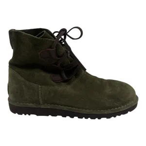 Minimalist Aesthetic Design Boots Designer By Ugg In Green, Size:8