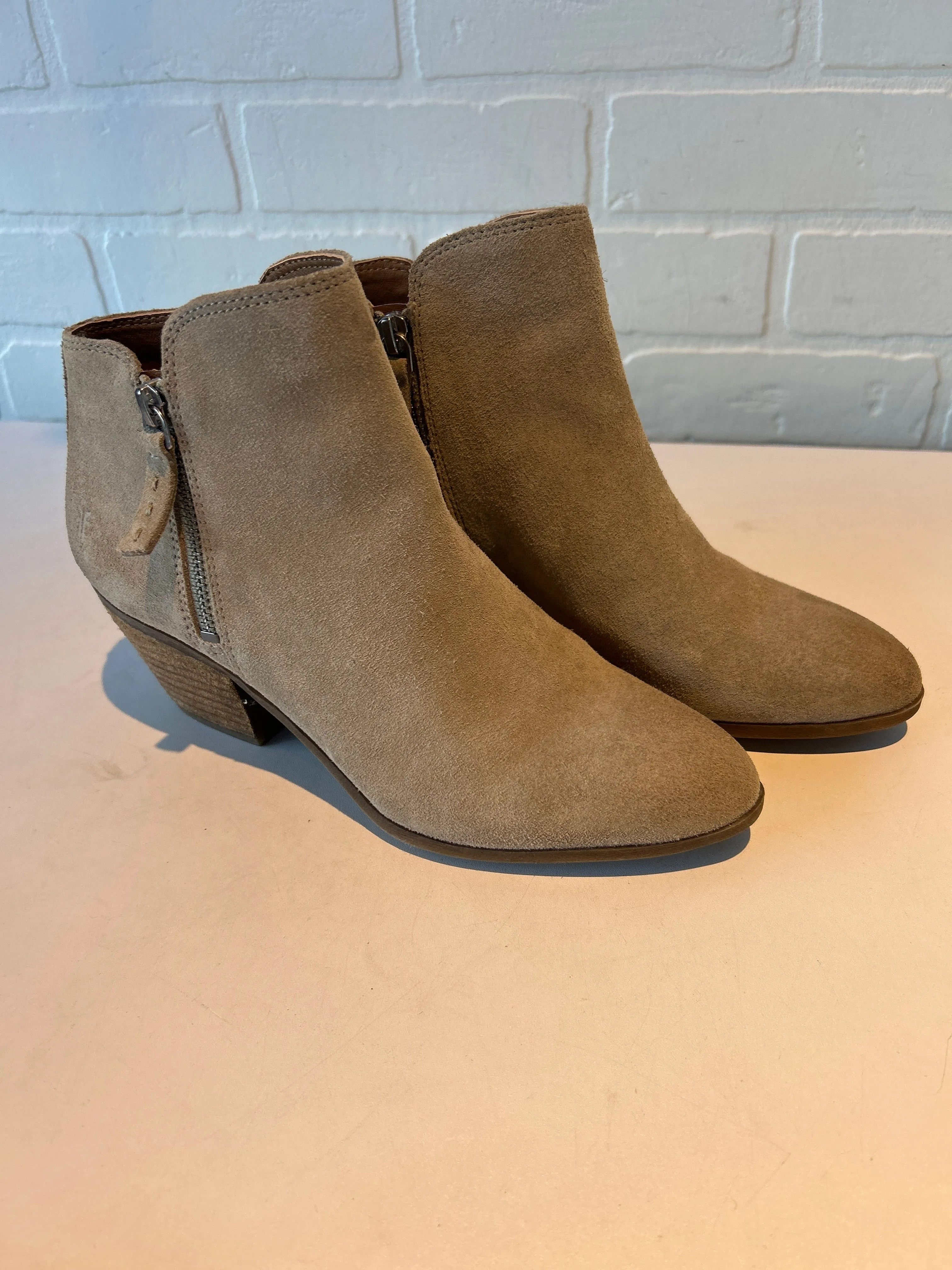 Boots Designer By Frye In Tan, Size: 7 Comfortable fit