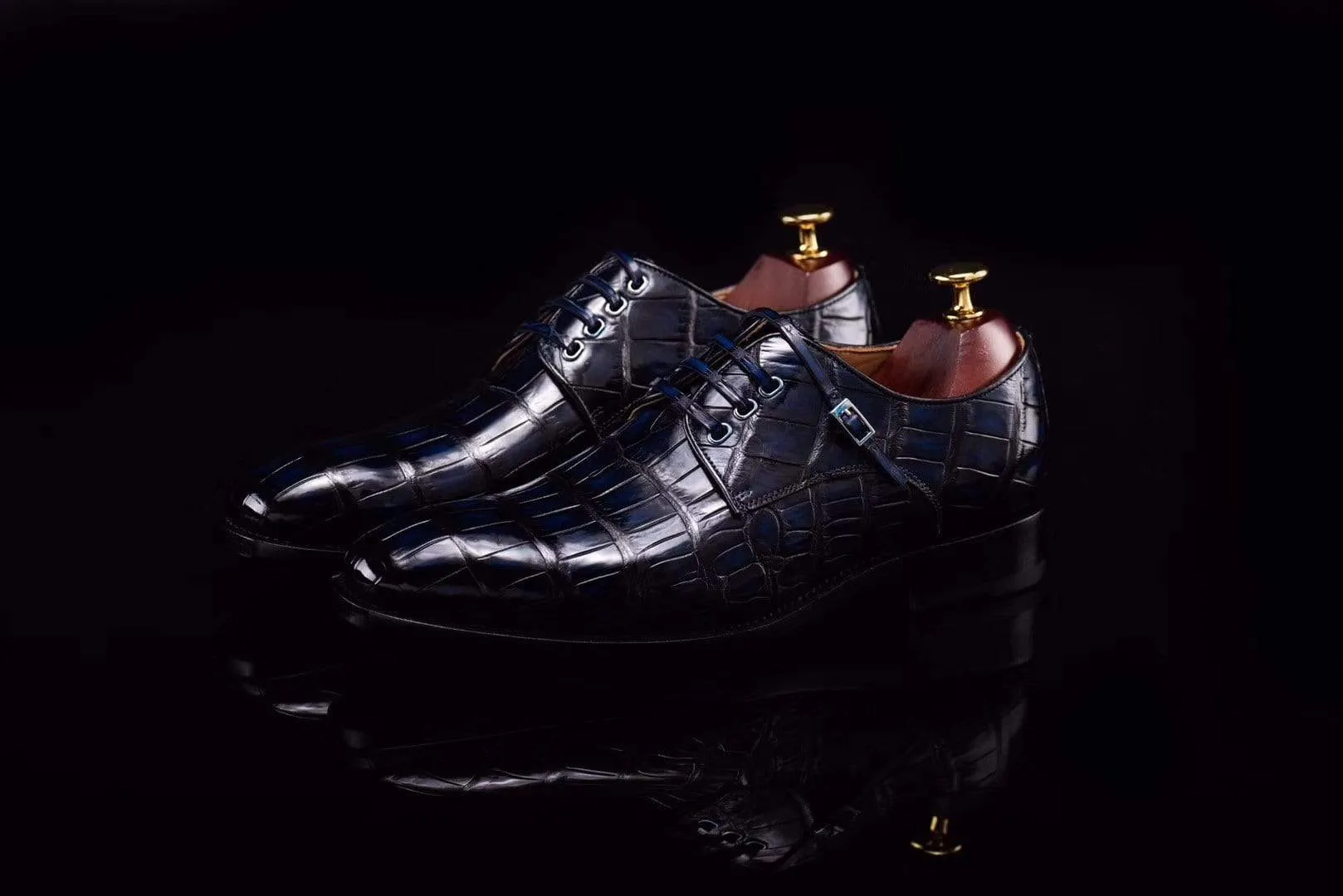 Preorder Lace-Up Shoes In Dark Blue Crocodile Skin Leather